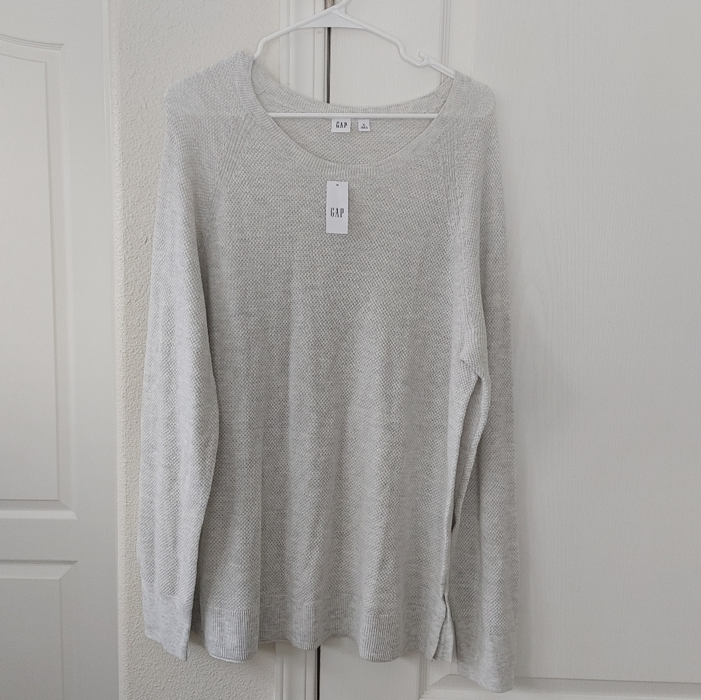 Grey gap sweater